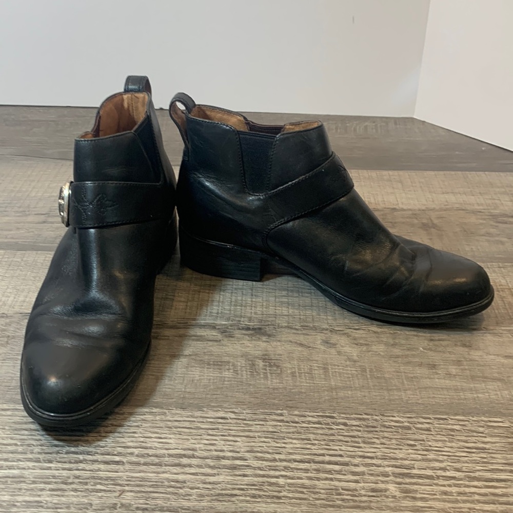 Ariat black leather booties size 7.5